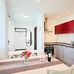 Stiga 2 - Two Bedroom Ap. Daire *
