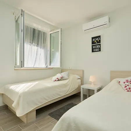 Stiga 2 - Two Bedroom Ap. 아파트